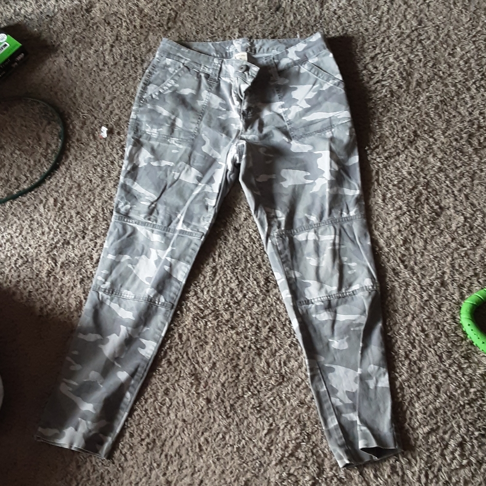Camo pants